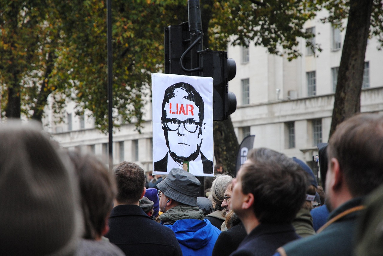 UK Government Proposes Mandatory Digital ID Cards Amid Privacy Concerns